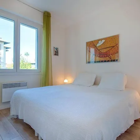 Apartment Spacious 2 Bedrooms Near Center Cannes