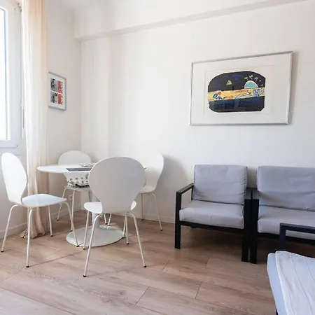 Spacious 2 Bedrooms Near Center * Cannes